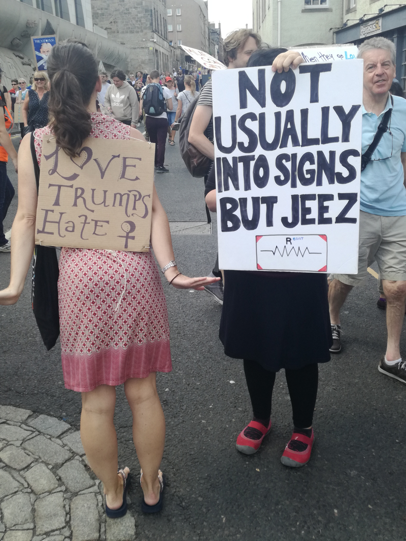 Illustration for article titled Scottish anti-Trump photo dump (long and comprehensive!)